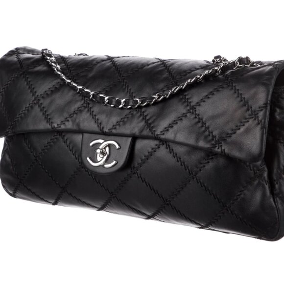 CHANEL Handbags - Chanel Ultimate Stitch Flap Bag